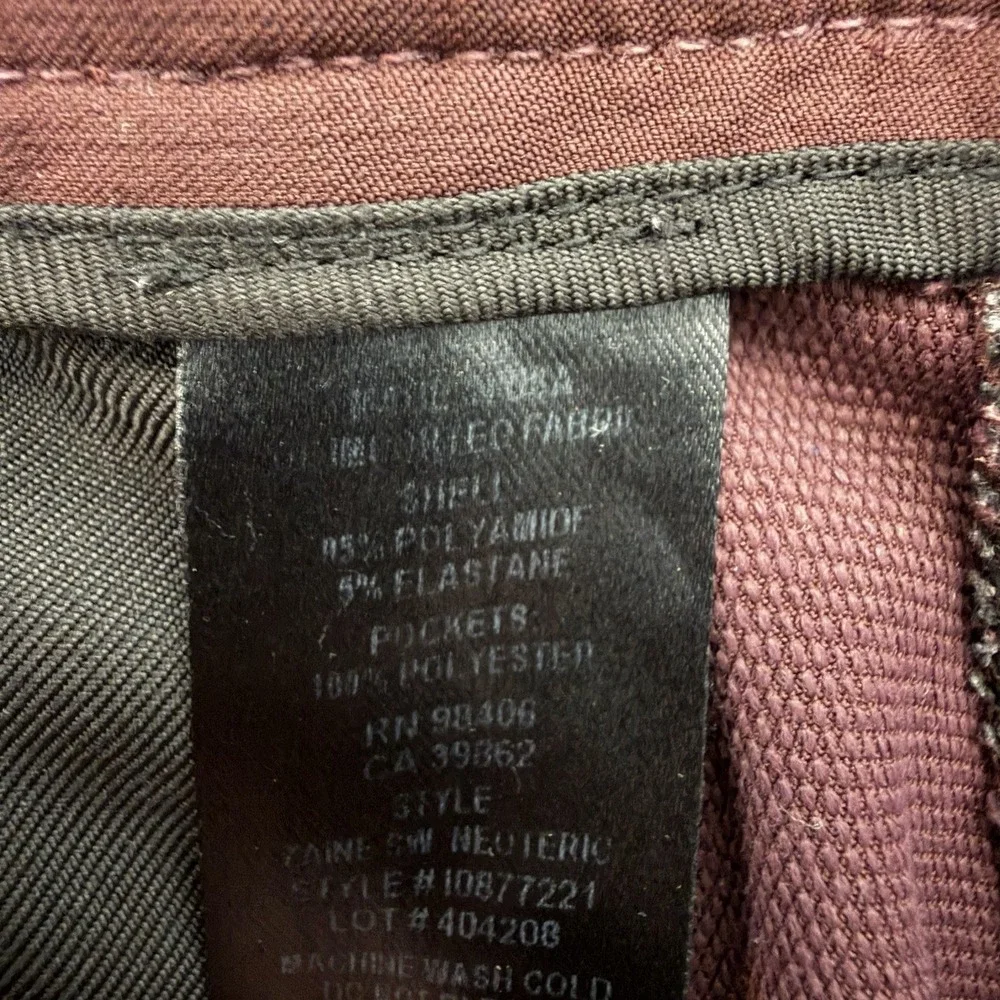 Theory Zaine SW Neoteric Pants Mens 30x32 Burgundy Slim Performance Stretch USA